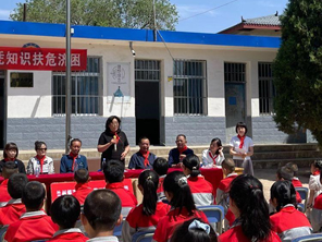 蘭州振西建筑安裝工程有限公司愛(ài)心之行 ----六一捐贈(zèng)活動(dòng) 蘭州振西建筑安裝工程有限公司愛(ài)心之行 ----六一捐贈(zèng)活動(dòng)